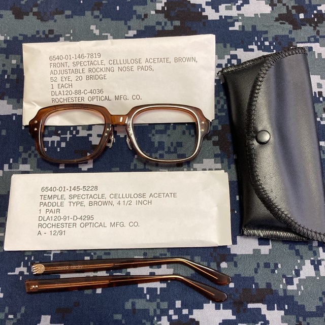 52-20ノーズパッド付き米軍実物80s眼鏡BCG