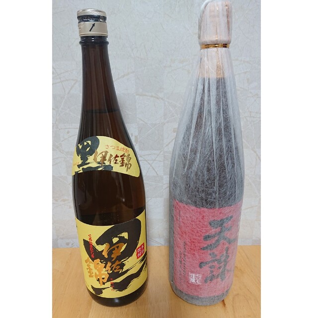 【なんくるないさー様専用】【島内限定】島娘 焼酎と黒伊佐錦 食品/飲料/酒の酒(焼酎)の商品写真