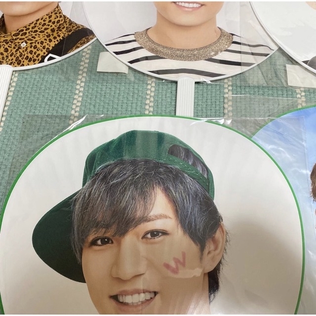 ジャニーズWEST 神山智洋 集合 公式うちわ - アイドルグッズ