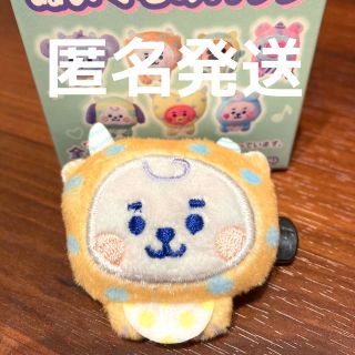 BT21もこもこポーチ、ぬいぐるみバッチ、オリジナルキーホルダー3点セット