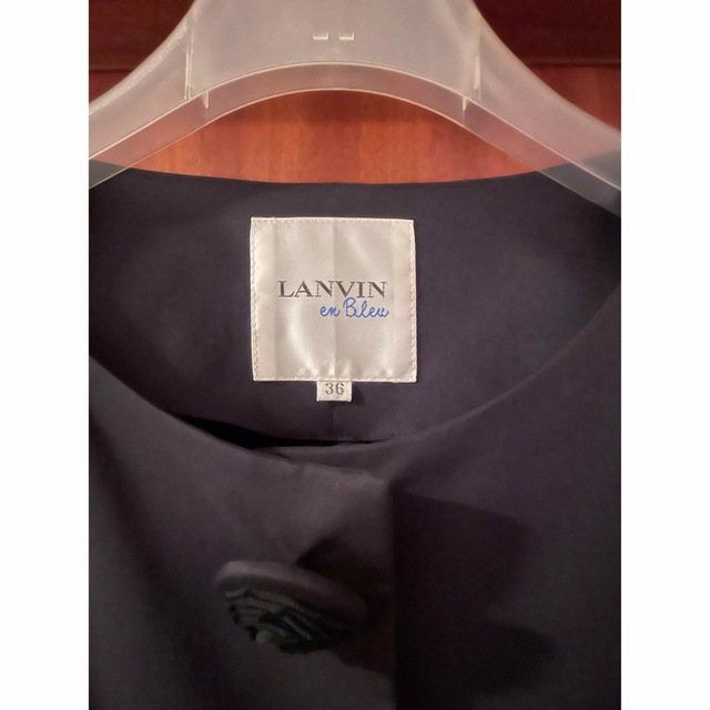 LANVIN en Bleu(ランバンオンブルー)の値下げ！！ランバンオンブルー　スプリングコート レディースのジャケット/アウター(スプリングコート)の商品写真