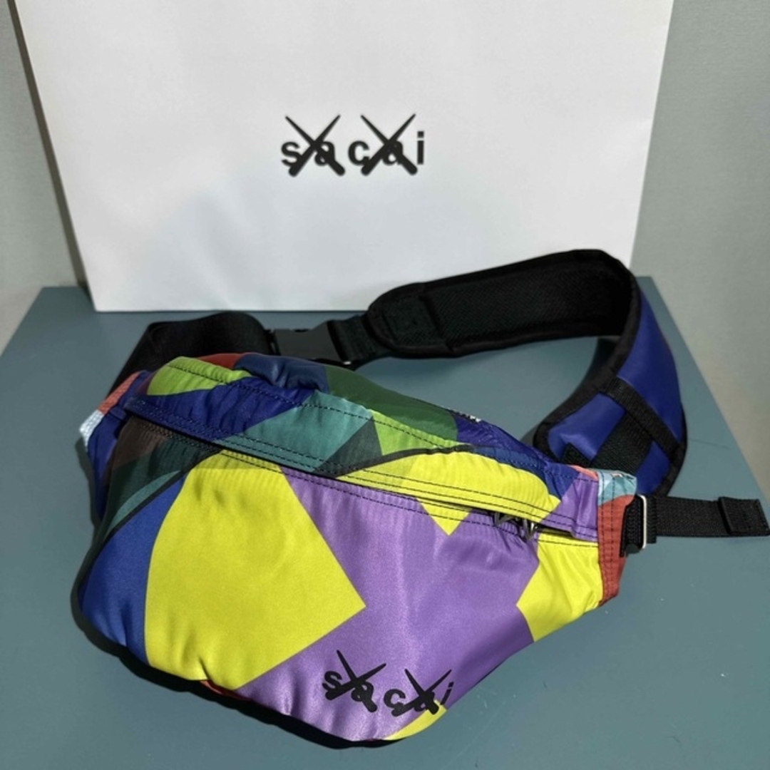 sacai(サカイ)のサカイ ×カウズ/KAWS　 マルチカラーバムバッグウエストバッグ メンズのバッグ(ウエストポーチ)の商品写真