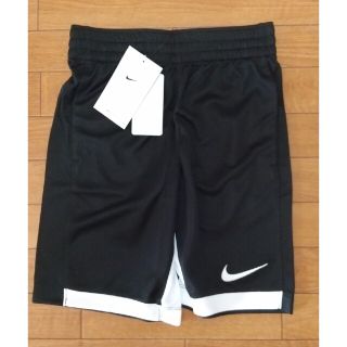 ナイキ(NIKE)のNIKE ボーイズショートパンツ ドライフィット 新品 140㎝(パンツ/スパッツ)