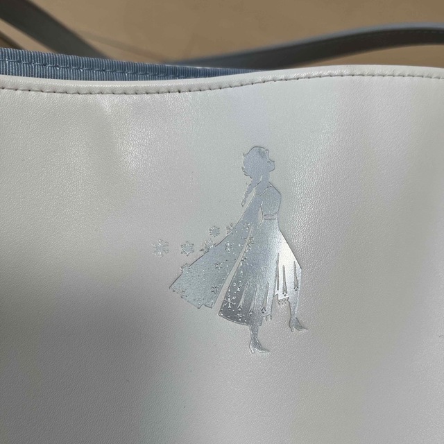 Disney(ディズニー)のアナ雪　ショルダーバッグ　ディズニー レディースのバッグ(ショルダーバッグ)の商品写真