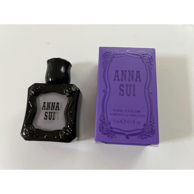 ANNA SUI(アナスイ)の新品未使用　アナスイ　ネイルカラー コスメ/美容のネイル(マニキュア)の商品写真