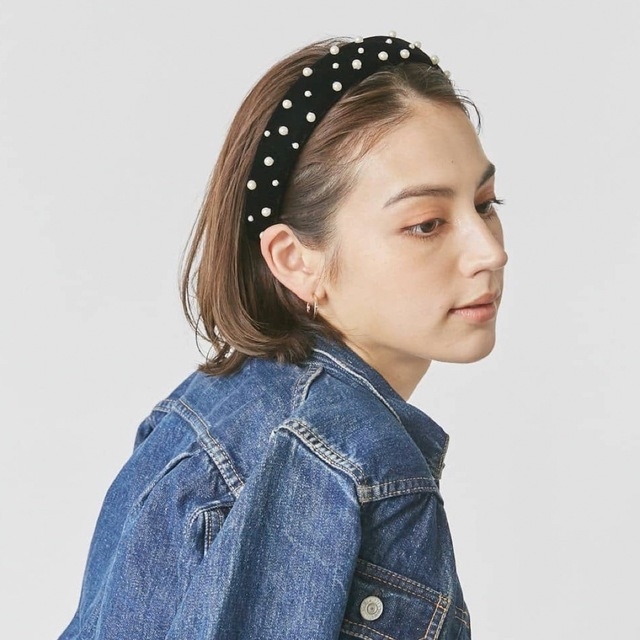 CA4LA(カシラ)のChapeau d’O ベルベットパールカチューシャ☆28日迄お値下げ中 レディースのヘアアクセサリー(カチューシャ)の商品写真