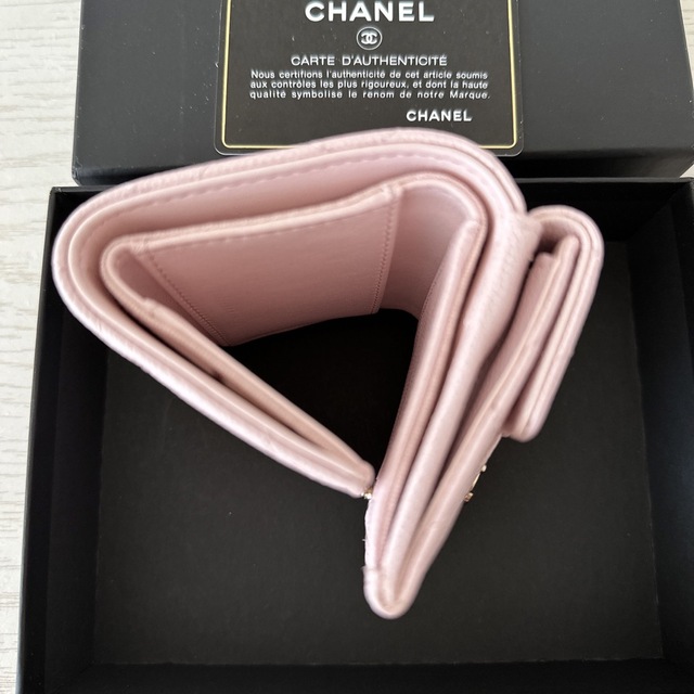 最終値下げCHANEL💖三つ折り財布