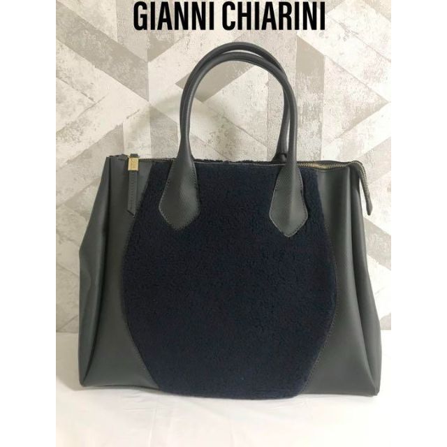 GIANNI CHIARINI - 【極美品】ジャンニキアリーニ ボア ポーチ付き