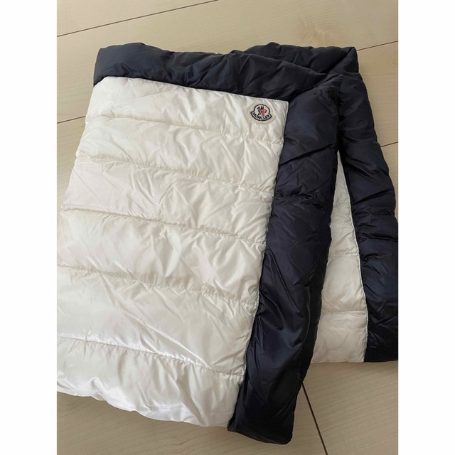 モンクレール　Moncler おくるみ