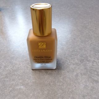 エスティローダー(Estee Lauder)のエスティローダー　ダブルウェア　2W2 ラタン(ファンデーション)