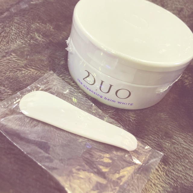 DUO(デュオ)のDUO ザクレンジングバーム ホワイトa 90ｇ  コスメ/美容のスキンケア/基礎化粧品(クレンジング/メイク落とし)の商品写真