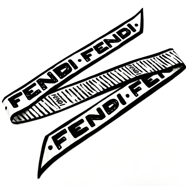 フェンディ スカーフ ラッピー　  FXT011 ホワイト