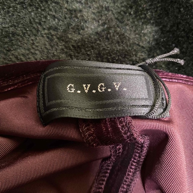 G.V.G.V.(ジーヴィジーヴィ)のG.V.G.V. ベロアニットドレス ワンピース XS パープル レディースのワンピース(ロングワンピース/マキシワンピース)の商品写真