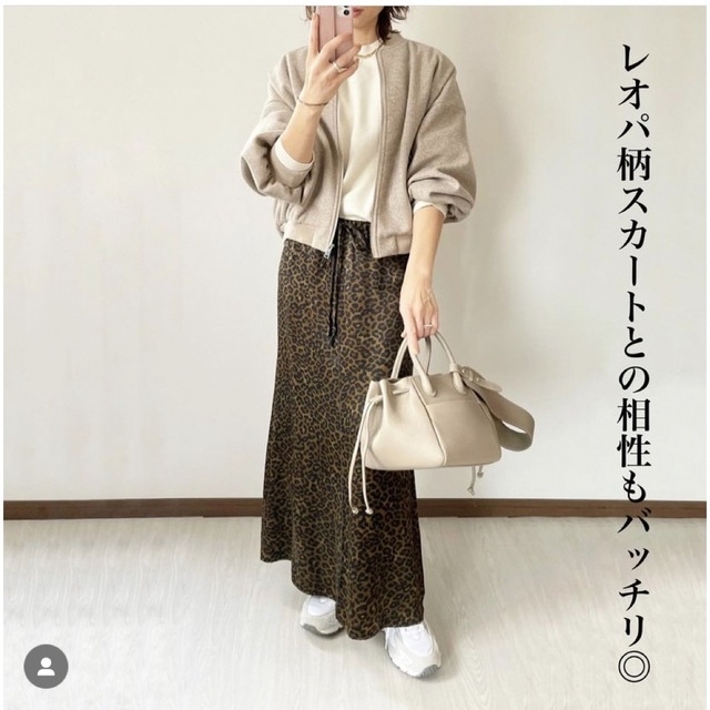 ZARA(ザラ)のN様専用 レディースのジャケット/アウター(ブルゾン)の商品写真