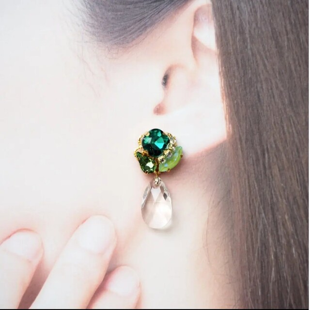 先着1名様限定》クリスタル雫♡エメラルドグリーンbijouピアス メンズのアクセサリー(ピアス(両耳用))の商品写真