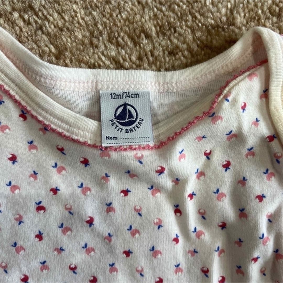 PETIT BATEAU(プチバトー)の☆値下げします☆プチバトー　ベビー　ロンパース　下着　12m/74cm キッズ/ベビー/マタニティのベビー服(~85cm)(ロンパース)の商品写真