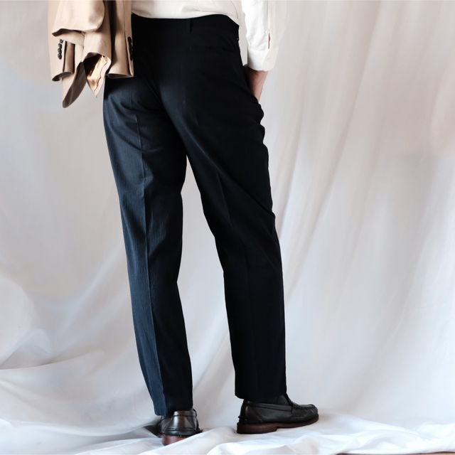 暖色系 ARMANI COLOEZIONI シアサッカースラックス ネイビー48