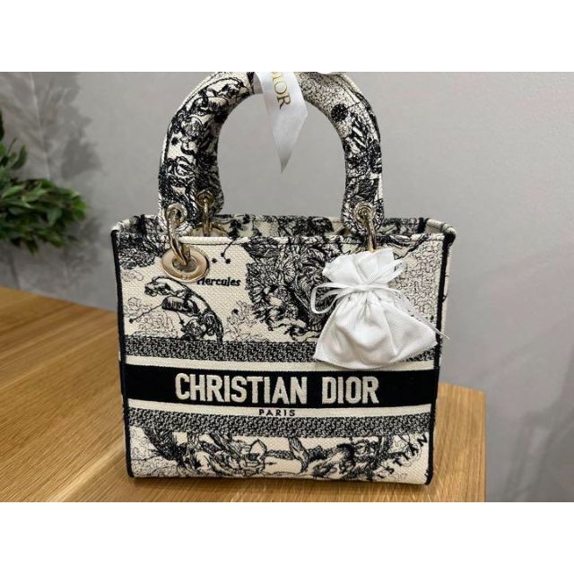 最新情報 Christian Dior - 新品 LADY D-LITE ミディアムバッグ
