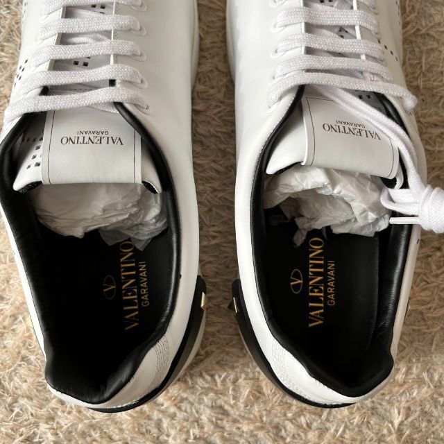 未使用】VALENTINO スタッズ ローカット スニーカー ホワイト 43 bak