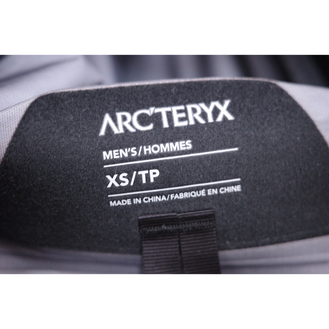 ARC'TERYX(アークテリクス)のARC'TERYX アークテリクス Beta Jacket  黒　XS メンズのジャケット/アウター(ナイロンジャケット)の商品写真