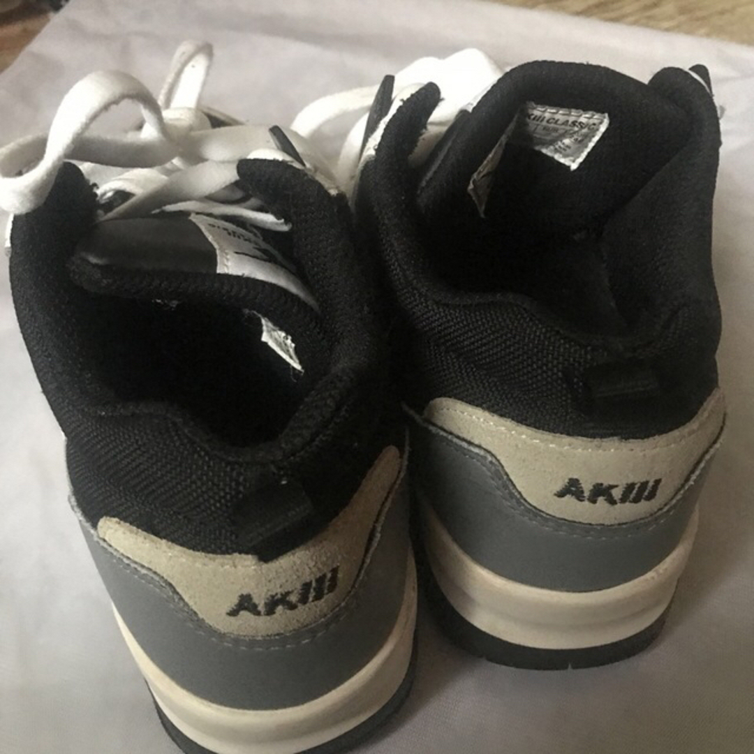 AKIII CLASSIC(アキクラシック)のアキクラッシック★ローカットスニーカー★24㎝ レディースの靴/シューズ(スニーカー)の商品写真