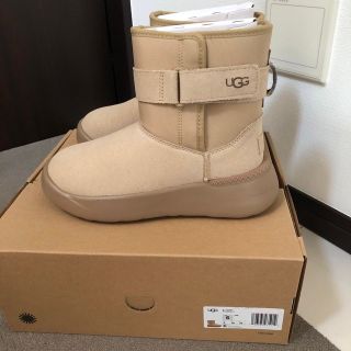 レア色サンドUGG M CLASSIC SクラシックS 24cm 男女兼用ブーツ