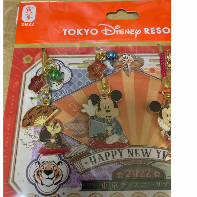Disney(ディズニー)の東京ディズニーリゾート　2022年新年　根付ストラップ4個セット エンタメ/ホビーのおもちゃ/ぬいぐるみ(キャラクターグッズ)の商品写真