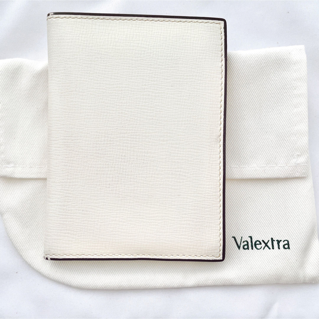 9cm高さヴァレクストラ　valextra 二つ折り財布　パスケース　カード入れ　美品