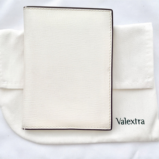 ヴァレクストラ(Valextra)のヴァレクストラ　valextra 二つ折り財布　パスケース　カード入れ　美品(財布)