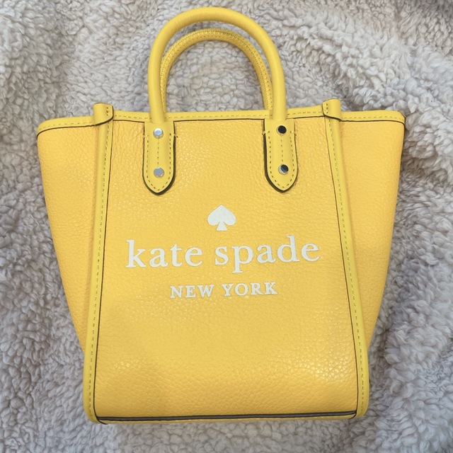 kate spade new york(ケイトスペードニューヨーク)のケイトスペード　イエロー　ミニショルダーバッグ  エラ　ミニ　トート　牛革 レディースのバッグ(ショルダーバッグ)の商品写真