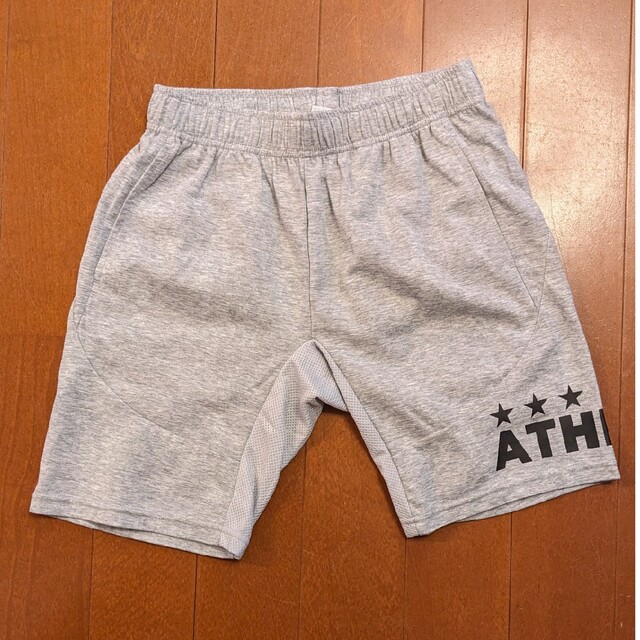 ATHLETA(アスレタ)のATHLETA　ハーフパンツ　Sサイズ スポーツ/アウトドアのトレーニング/エクササイズ(トレーニング用品)の商品写真