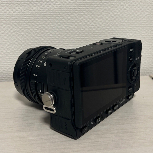 SIGMA(シグマ)のSIGMA fp レンズキット スマホ/家電/カメラのカメラ(ミラーレス一眼)の商品写真