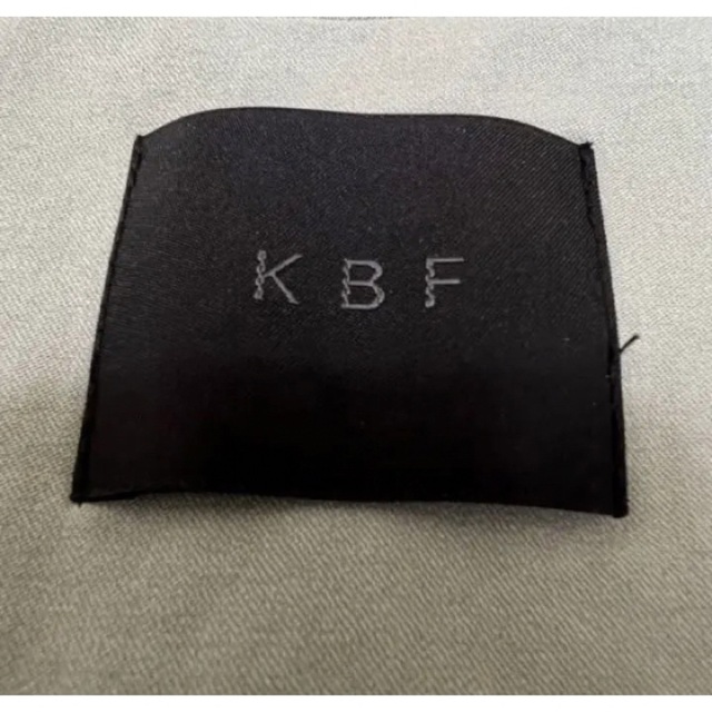 KBF(ケービーエフ)のKBF ビックシルエットロングトレンチコート　カーキ レディースのジャケット/アウター(トレンチコート)の商品写真