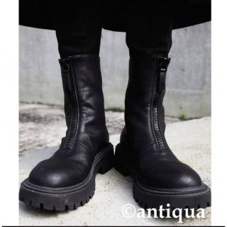 アンティカ(antiqua)の専用⭐️【アンティカ】エッジを効かせたフロントジップブーツ (24㎝)(ブーツ)