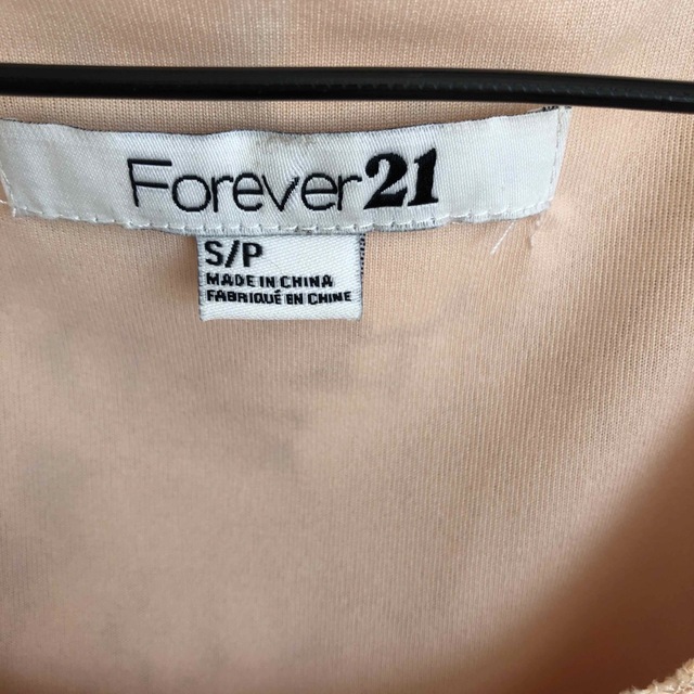 FOREVER 21(フォーエバートゥエンティーワン)のワンピース レディースのワンピース(ひざ丈ワンピース)の商品写真