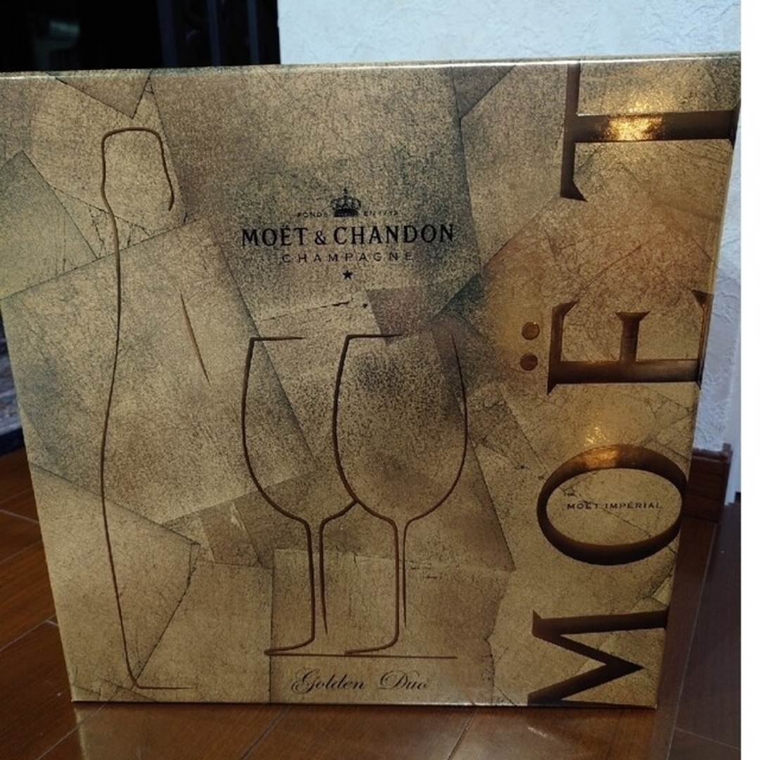 MOËT & CHANDON(モエエシャンドン)のモエシャンゴールドグラス2脚 食品/飲料/酒の酒(シャンパン/スパークリングワイン)の商品写真