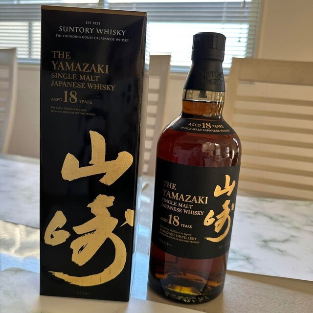 高級素材使用ブランド サントリー ウイスキー 700ml 山崎18年