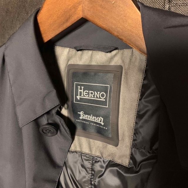 HERNO(ヘルノ)の【国内正規品】ヘルノ / HERNO / ステンカラー コート / ネイビー メンズのジャケット/アウター(ステンカラーコート)の商品写真