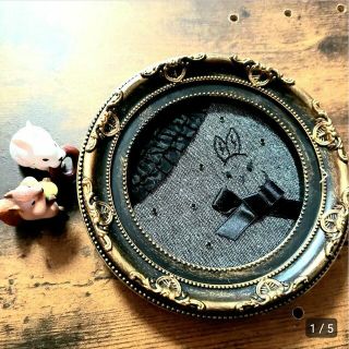 ＊うさぎさんとフリルのフレーム＊　うさぎ　刺繍　フレーム　フリル　リボン　飾り(アート/写真)