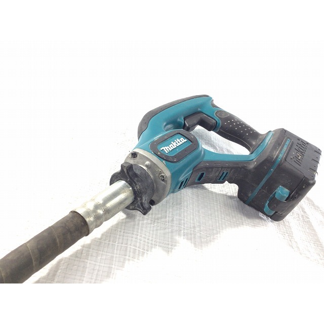 ☆中古品☆makita マキタ 18V 充電式コンクリートバイブレータ VR350D 本体のみ コンクリート 基礎工事 足場 電動工具 67045