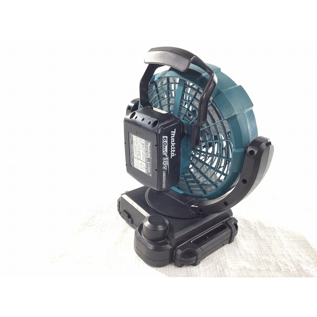 ☆比較的綺麗 セット品☆makita マキタ 18V 6.0AH リチウムイオンバッテリー BL1860B 充電式ファン CF102D 扇風機 首振り機能付 67084