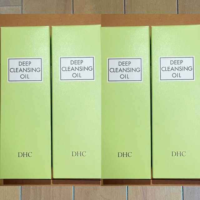 DHC(ディーエイチシー)のDHC 薬用 ディープクレンジングオイル 200mL×4本 コスメ/美容のスキンケア/基礎化粧品(クレンジング/メイク落とし)の商品写真