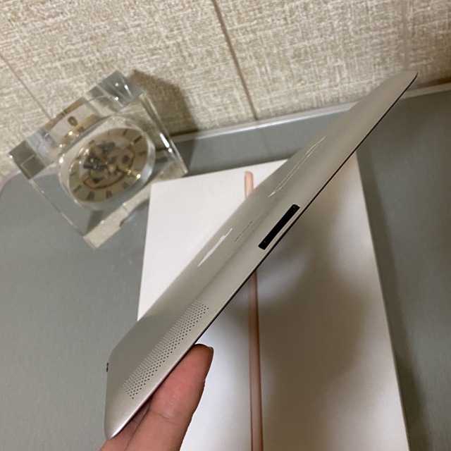 準美品　iPad2 16GB  WiFiモデル　アイパッド　第2世代Yukiノ屋