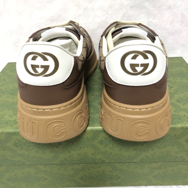 Gucci(グッチ)の新品　未使用　Gucciグッチ　ウィメンズ GG スニーカー　37 23.5cm レディースの靴/シューズ(スニーカー)の商品写真