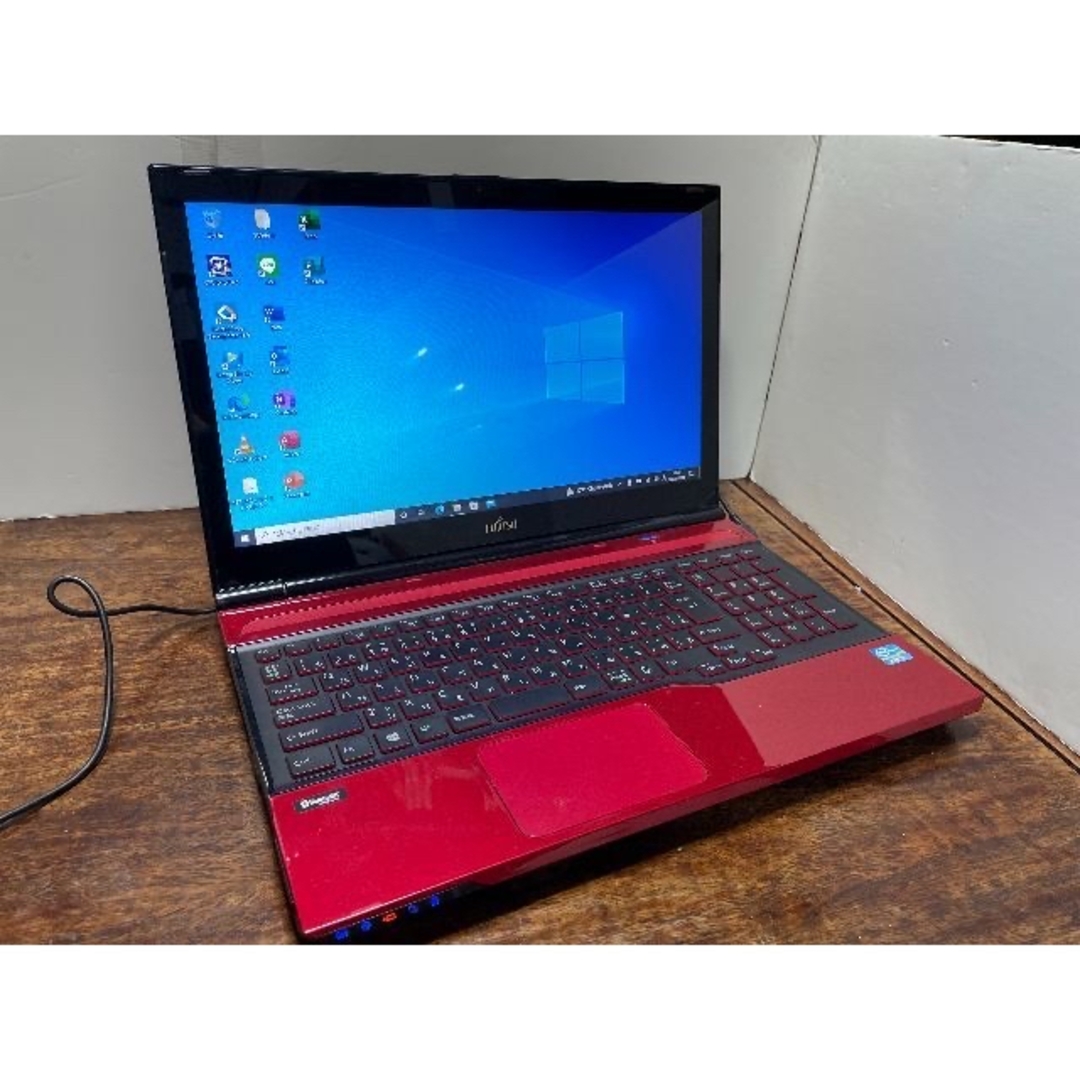 富士通ノートパソコン　LIFEBOOK　AH56/K（使用済）80