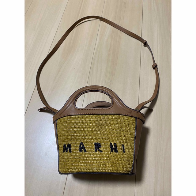 Marni(マルニ)のMARNI MICRO TROPICALIA ショルダーかごバッグ レディースのバッグ(かごバッグ/ストローバッグ)の商品写真