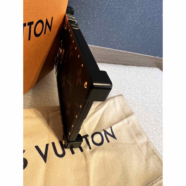 LOUIS VUITTON(ルイヴィトン)の★極美品★ ルイ ヴィトン アイトランク iPhone X XS モノグラム スマホ/家電/カメラのスマホアクセサリー(iPhoneケース)の商品写真