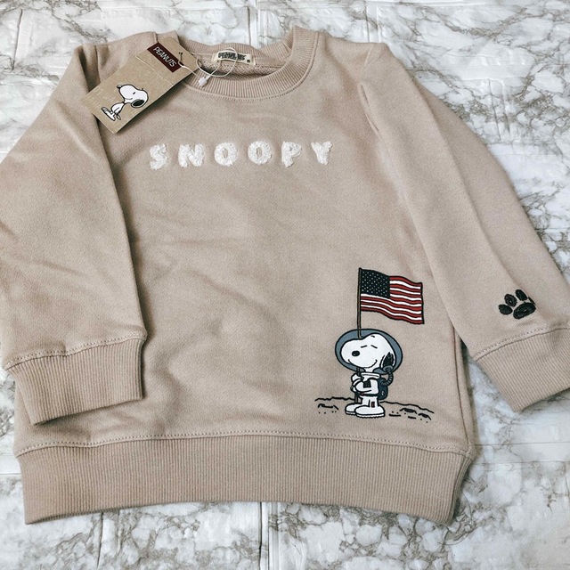 SNOOPY(スヌーピー)の2枚セット　スヌーピー　トレーナー　95㎝　裏毛 キッズ/ベビー/マタニティのキッズ服男の子用(90cm~)(Tシャツ/カットソー)の商品写真