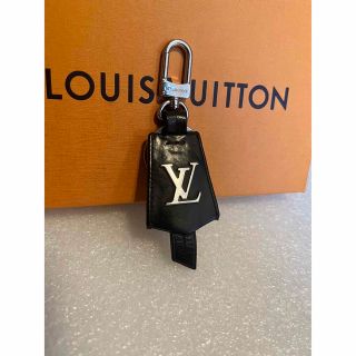 ルイヴィトン(LOUIS VUITTON)の★人気★ LOUIS VUITTON ヴィトン クロッシュ クレ キーリング ④(キーホルダー)