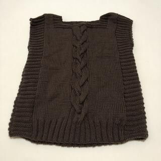 こげ茶　手編みのニットベスト　セーター　毛　女性　レディース　新品(ニット/セーター)